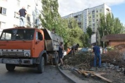 Астрахань: В городе ликвидируют стихийные свалки