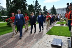 Самара: Город героев - в городе торжественно открыли Аллею маршалов