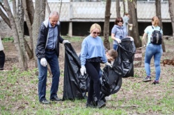 Самара: Жители города вышли на уборку парка «Воронежские озёра»