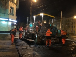 Самара: В рамках нацпроекта «Безопасные и качественные автомобильные дороги» улицу Победы и ремонтирует, и содержит один и тот же подрядчик