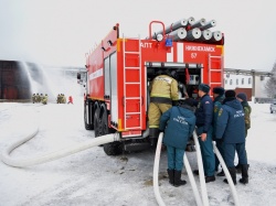 Нижнекамск: В городе появилась новая машина пенного тушения