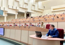 Саратов: Состоялись депутатские слушания, в которых обсуждалась инициатива замены вывесок на иностранных языках или с использованием транслитерации на улицах города