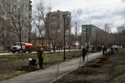 Астрахань: Астраханцы присоединяются к озеленению города
