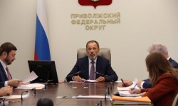 ПФО: Игорь Комаров провел совещание с главами регионов округа