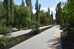 Балаково: В рамках реализации программы «Формирование комфортной городской среды» в городе завершили работы по благоустройству в Городском парке и в сквере «Школьный» 