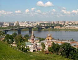 Нижний Новгорода: Глава администрации Сергей Белов дал старт городской программе летней трудовой занятости подростков