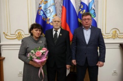 Самара: В городе вручили медали общественного признания «Отец солдата»