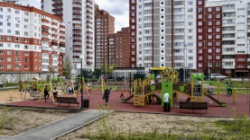 Пермь: В 2022 году в городе установлено 77 новых детских площадок