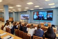 Волгоград: Новая школа-тысячник в Ворошиловском районе города провела свой первый межшкольный телемост