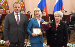 Оренбург: В Администрации города прошла торжественная церемония награждения победителей ежегодного муниципального конкурса "Человек года"