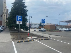Димитровград: В городе оборудована первая парковка для электротранспорта с местом для подзарядки