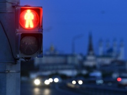 Казань: На светофорах в городе установят 500 информационных табличек с QR-кодами