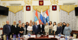 Ижевск: Всестороннее взаимодействие и обмен опытом - Общественные палаты столицы Республики Удмуртии и Самары подписали соглашение о сотрудничестве