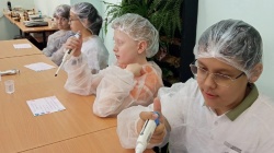 Киров: В городе открылся летний биотехнологический лагерь