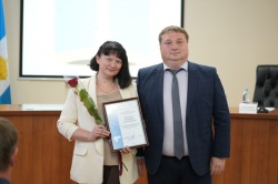 Ульяновск: В администрации города наградили специалистов сферы здравоохранения