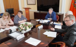 Оренбург: В городе прошло заседание межведомственной рабочей группы по вопросам уплаты налогов в бюджет города и оплаты труда