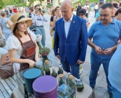 Астрахань: В городе прошел Фестиваль цветов
