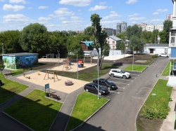 Казань: Благодаря программе «Наш двор» на придомовых территориях появилось 5 тыс. новых парковочных мест