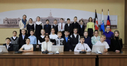Ижевск: Юные лицеисты познакомились с работой Городской думы 
