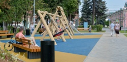 Нижний Новгород: Сквер у Центра детского творчества благоустроили на улице Коминтерна в Сормовском районе