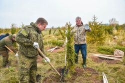 Набережные Челны: Наиль Магдеев - «Укрепляем зеленый наряд нашего города!»