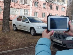 Нижнекамск: В городе будут фиксировать факты парковки на газонах с помощью «Ангела»