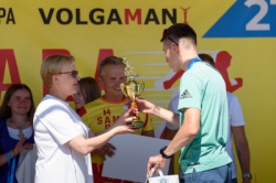 Самара: Елена Лапушкина вручила награды победителям самарского марафона на кубок Главы города