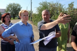 Самара: Глава города Елена Лапушкина встретилась с жителями СНТ «Песчаная Глинка» в Куйбышевском районе