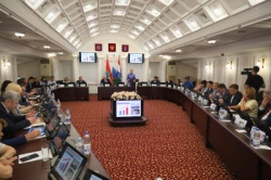 Самара: Глава города Елена Лапушкина отчиталась перед депутатами городского Думы за работу городской Администрации в 2022 году