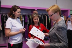 Самара: Елена Лапушкина посетила открытие обменного фонда «Благодарю»