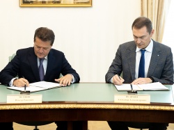 Казань: Столица Республики Татарстан и «Сбербанк» подписали соглашения о сотрудничестве в сфере цифровизации и комплексного развития города